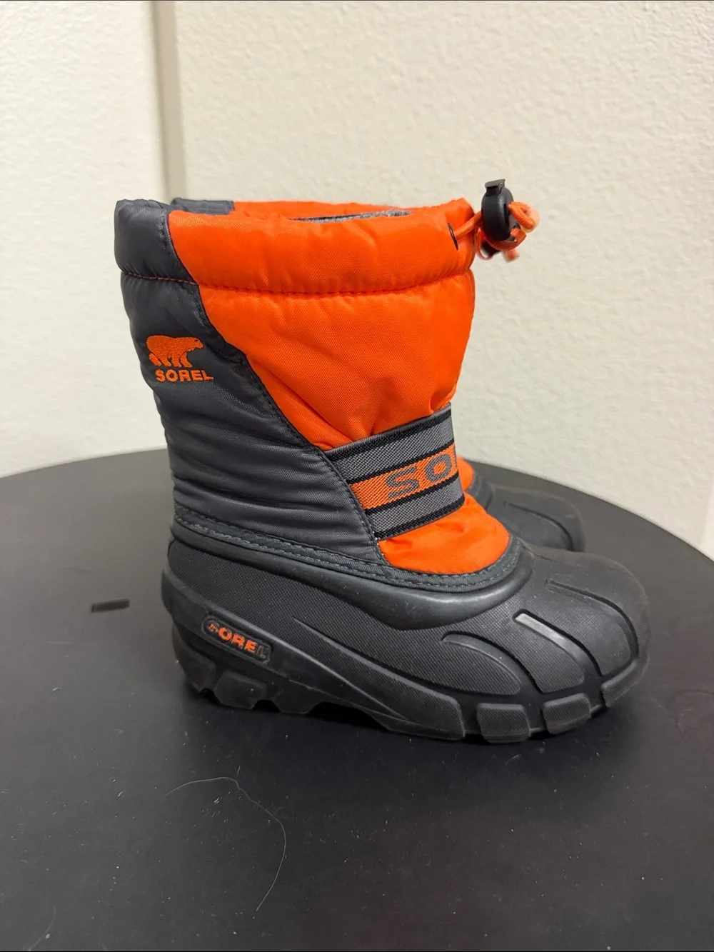 Sorel Kids Orange and Black Winter Snow Boots size 12